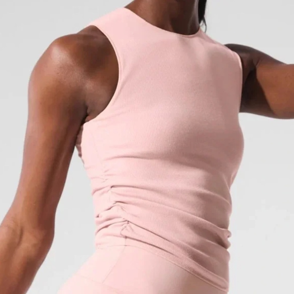 Alo sold out 
Ribbed En Pointe Tank